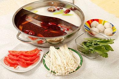 《毁灭战士：黑暗时代》推出联名披萨 解锁专属奖励